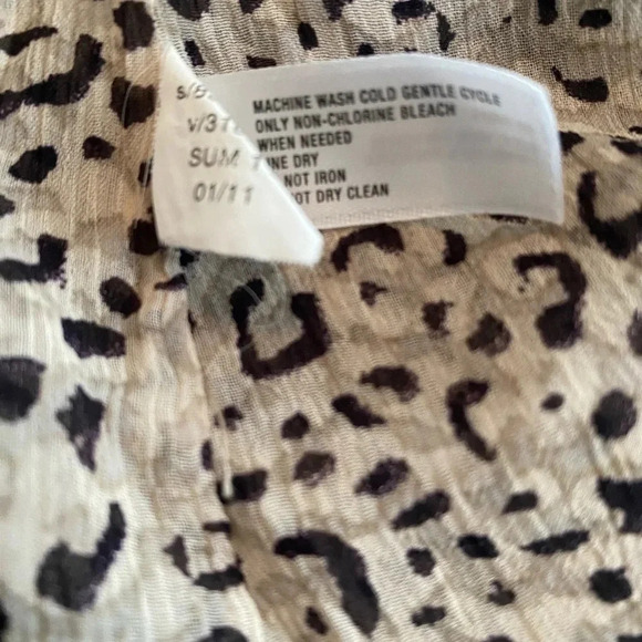 GAP Flowy Beige Black Printed Tank Top with Tie Shoulder Embelishment Size M - Picture 3 of 6